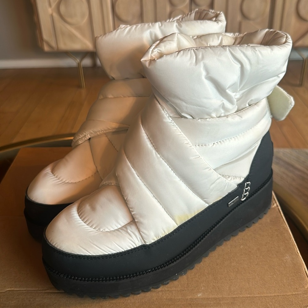 UGG Montara
